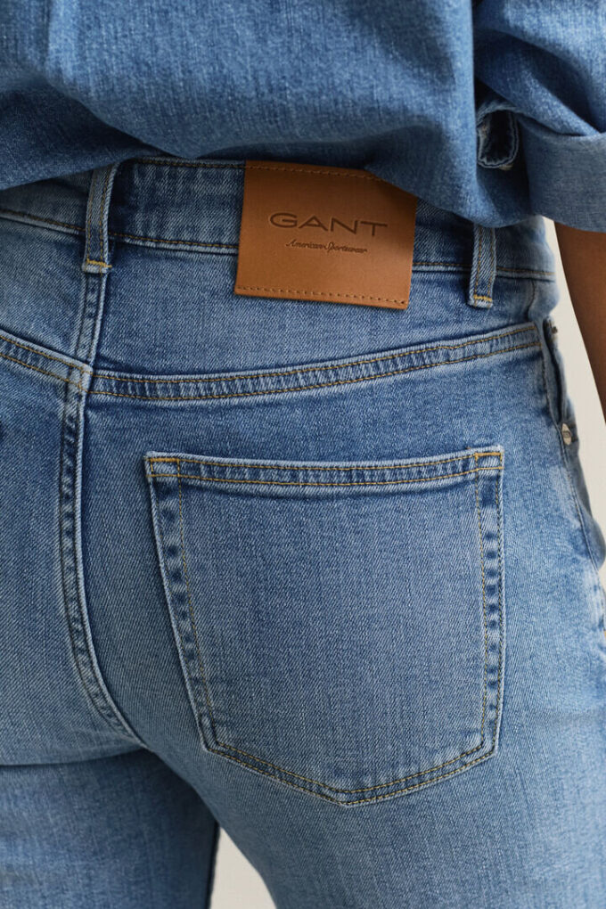 Flared Stretch Jeans