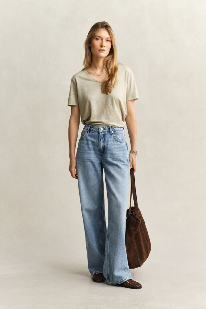 Linen V-Neck T-Shirt