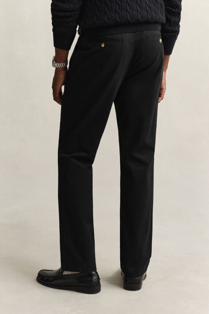 Regular Fit Classic Chinos