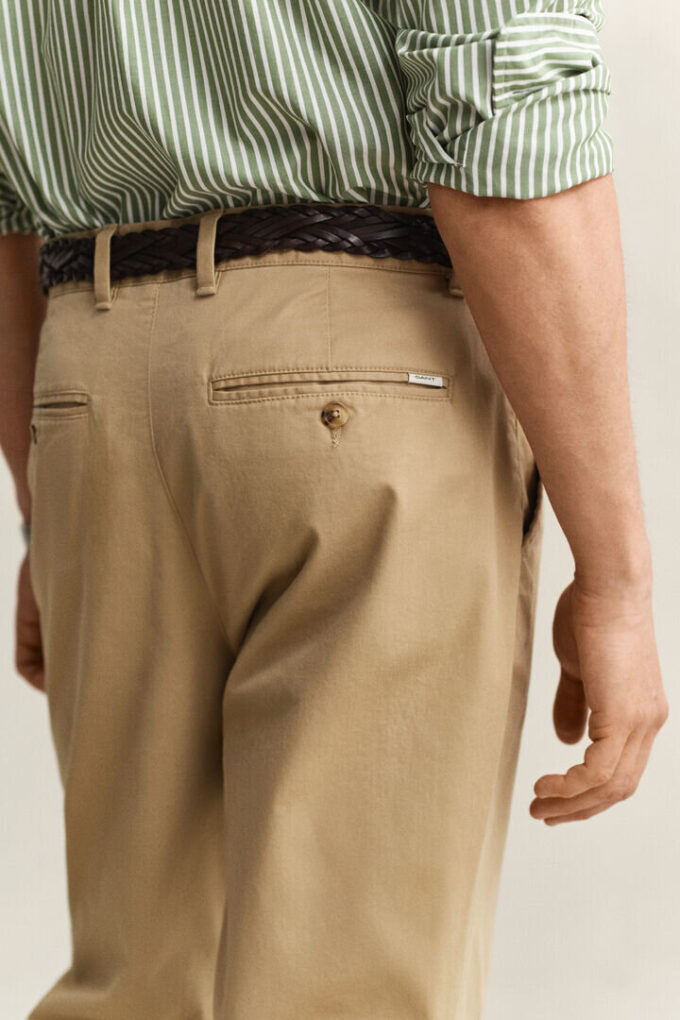 Regular Fit Classic Chinos