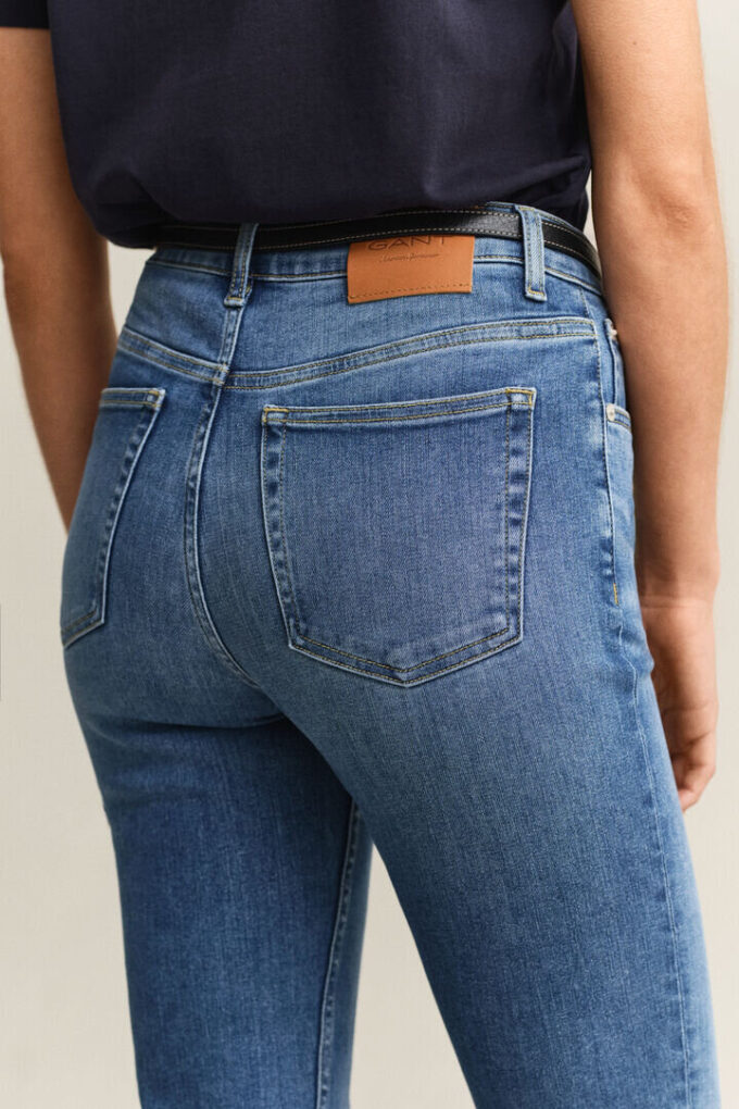 Slim Cropped Jeans