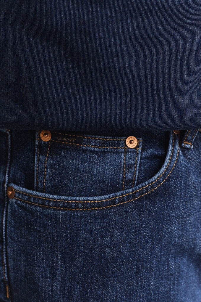 Slim Fit Clean Wash Jeans