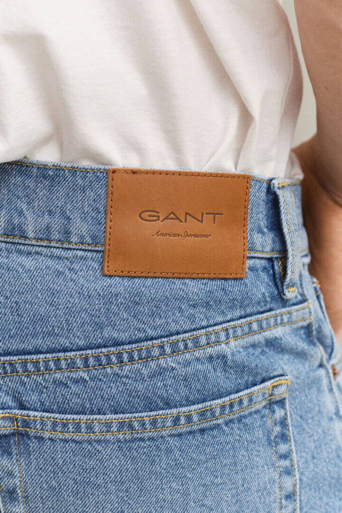 Straight Fit Jeans