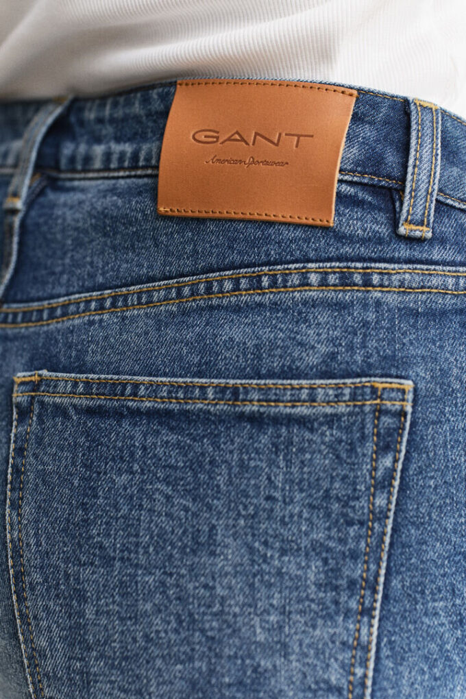Straight Leg Stretch Jeans